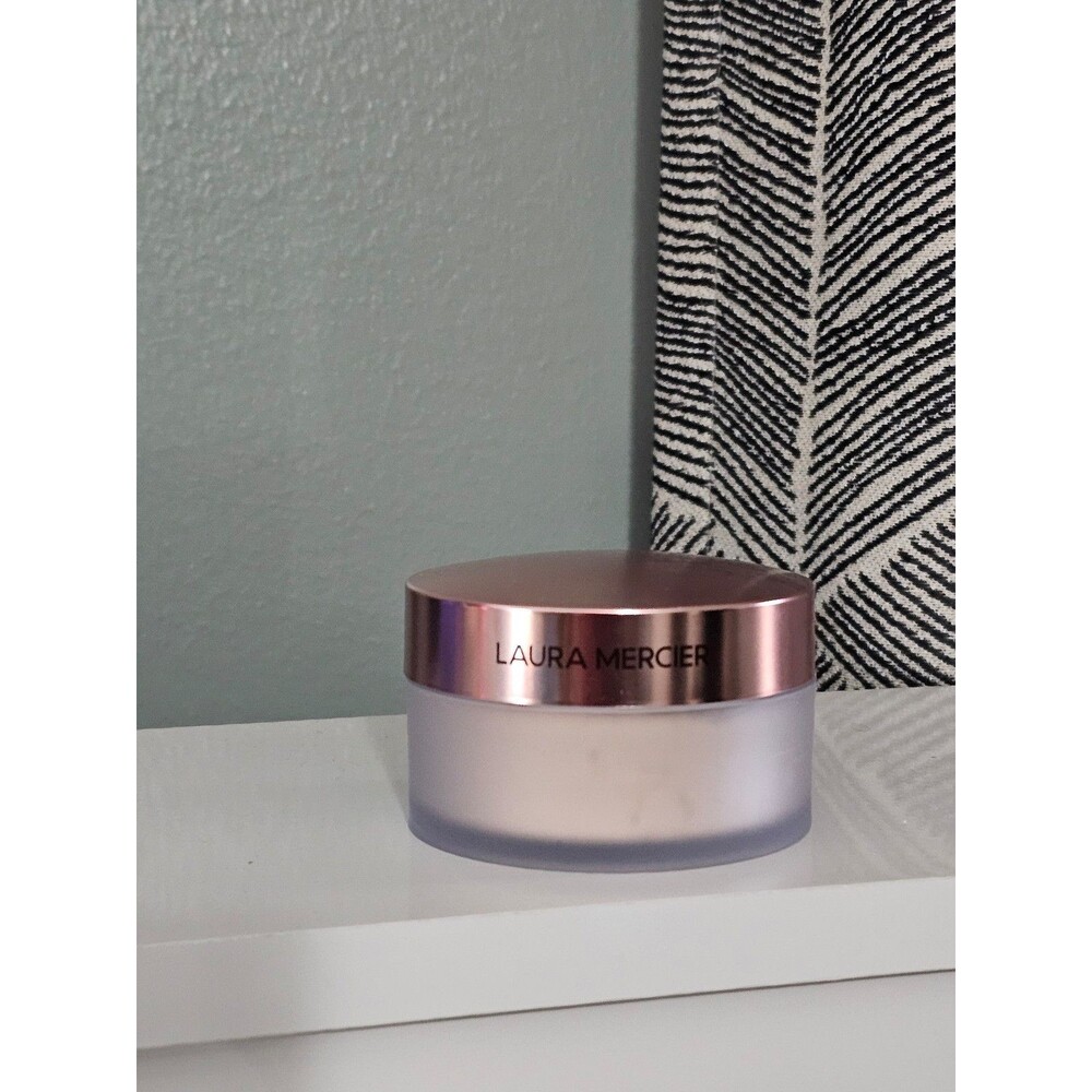 *Brand New Laura Mercier Translucent Loose Talc-Free Setting Powder Ultra-Blur
